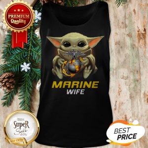 Star Wars Baby Yoda Hug United States Marine Wife Tank Top