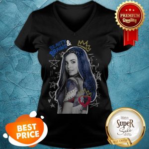 Nice Disney Descendants 2 Evie Collage V-neck