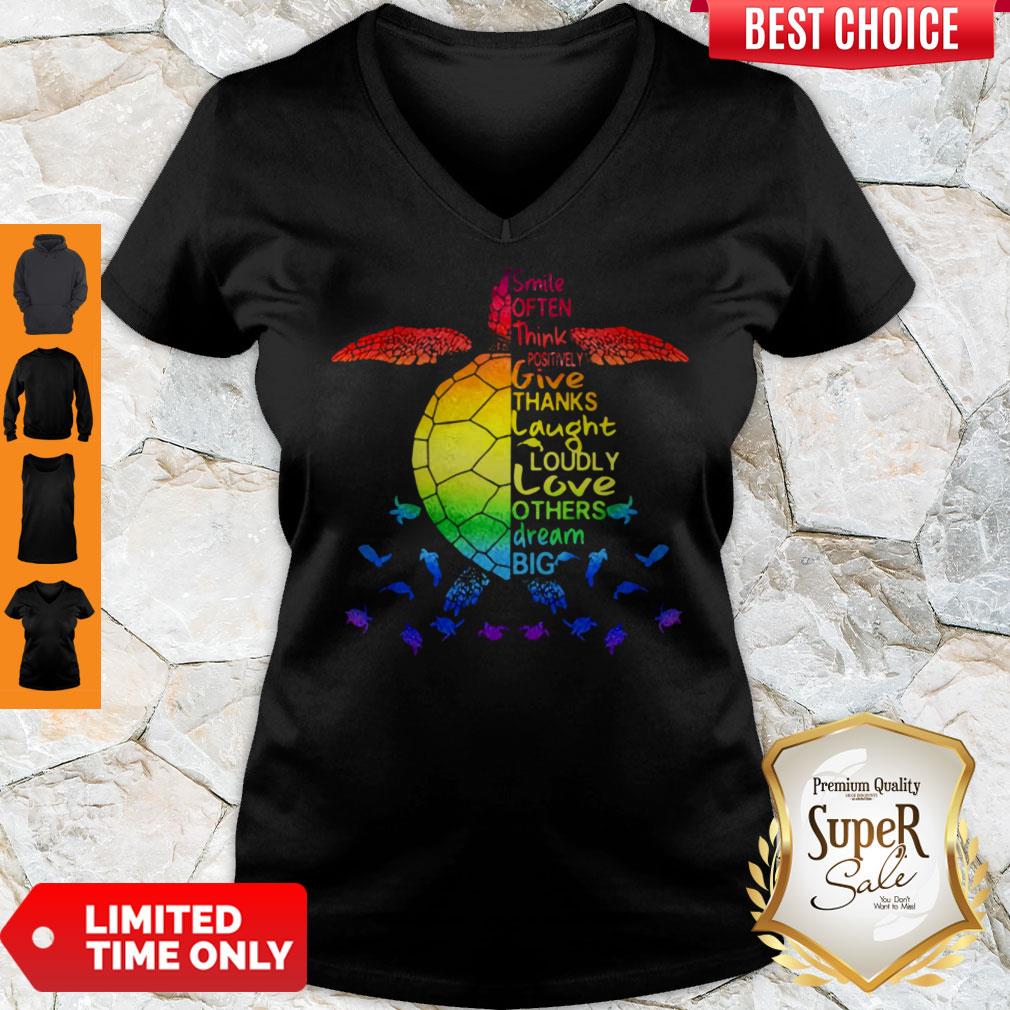 Colorful Smile Often, Think Positively, Give Thanks, Laugh Loudly, Love Others, Dream Big Turtle Ocean V-neck Colorful Smile Often, Think Positively, Give Thanks, Laugh Loudly, Love Others, Dream Big Turtle Ocean V-neck