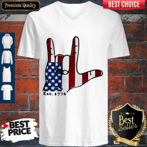 Signature Langue Est 1776 American V-neck