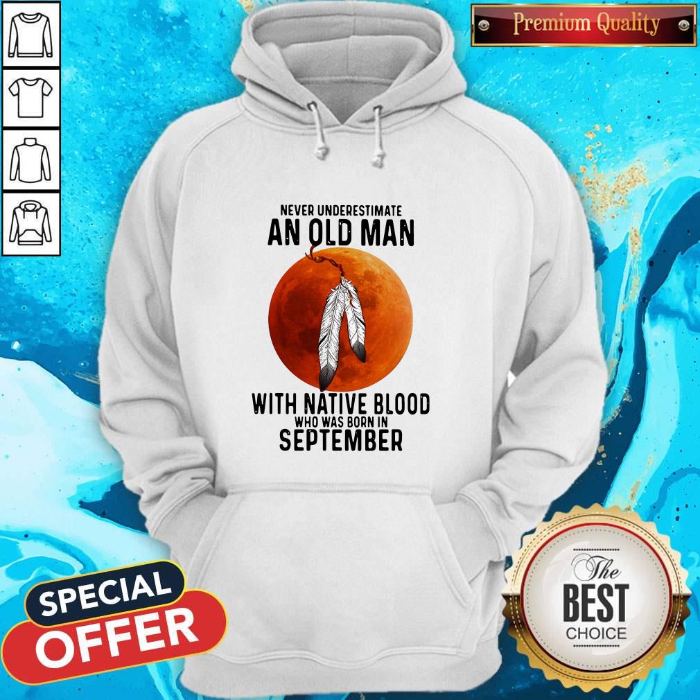 never-underestimate-an-old-man-with-native-blood-hoodie