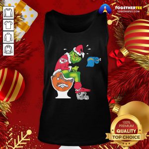 Hot The Grinch Kansas City Chiefs Shit On Toilet Denver Broncos Other Teams Oakland Raiders Christmas Tank Top - Design By Togethertee.com