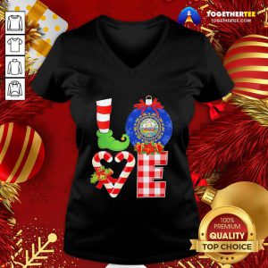 Elf Love Seal Of The State Of Hampshire 1776 Christmas V-neck - Design By Togethertee.com
