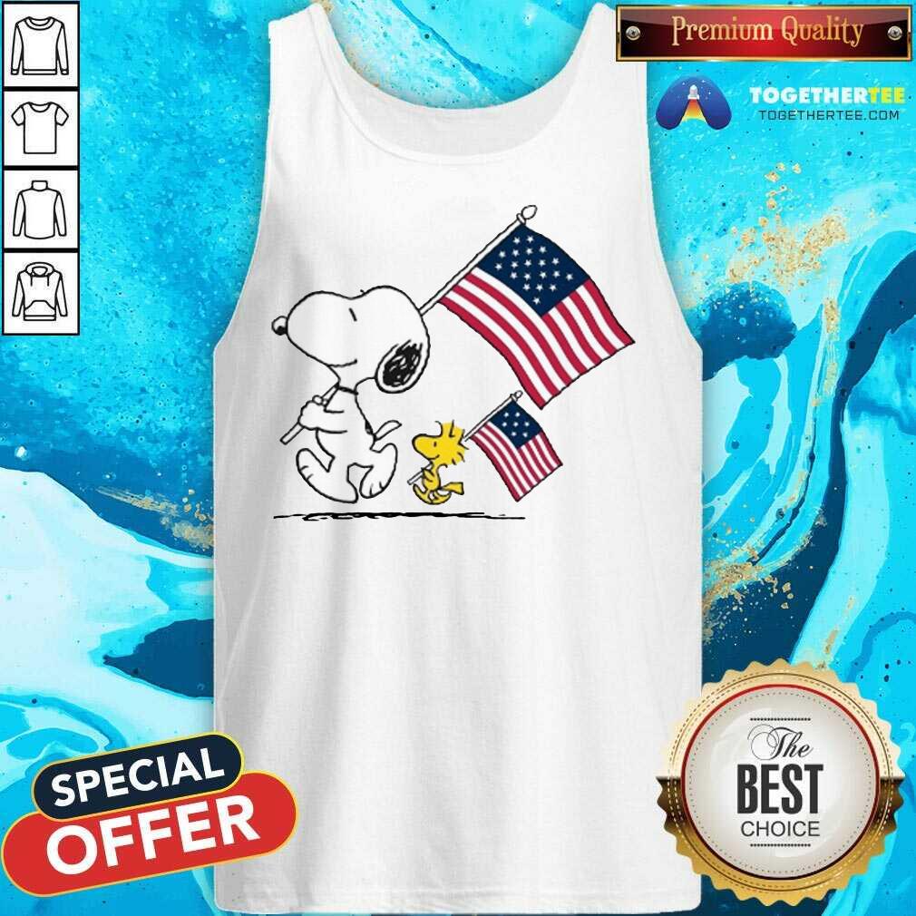 Snoopy And Woodstock Holding American Flag 4th Of July Tank Top - Design By Togethertee.com Snoopy And Woodstock Holding American Flag 4th Of July Tank Top - Design By Togethertee.com