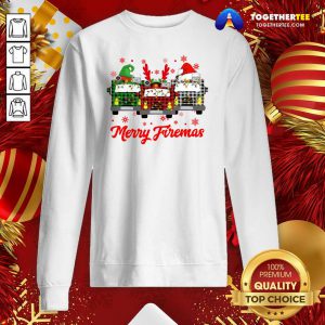 Plaid Vehicle Merry Christmas Sweatshirt - Design By Togethertee.com