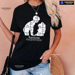 Autism Awareness Mom And Baby Puzzle Pieces T-Shirt
