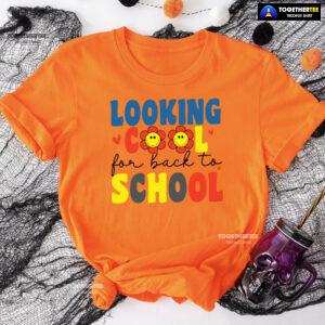 Looking Cool For Back To School Smiling Flower Heart T-Shirt