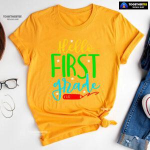 Hello First Grade 1st Grade Student Crayon Star Back To School T-Shirt