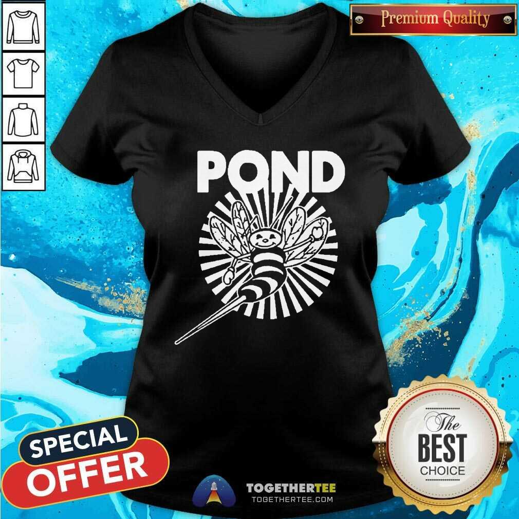 Original Pond Bee V-neck