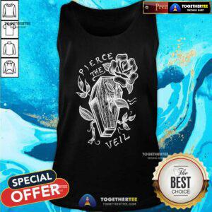 Pretty Pierce The Veil Coffin & Roses Boyfriend Tank-top