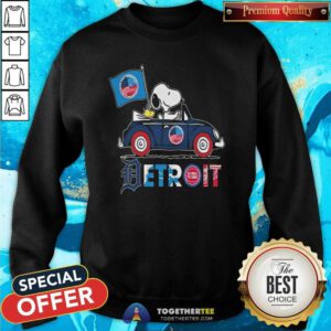 Nice Snoopy And Woodstock Driving Car Detroit Sports Teams Flag Sweatshirt
