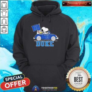 Pretty Snoopy Drives Car With Duke Blue Devils Flag Hoodie