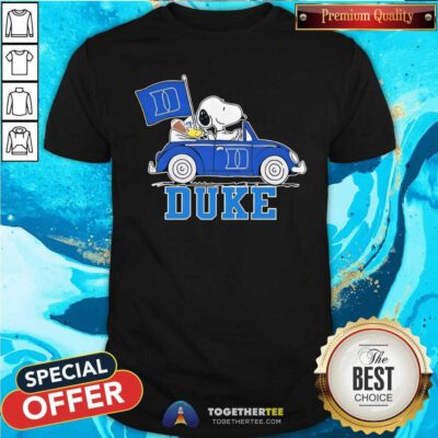 Pretty Snoopy Drives Car With Duke Blue Devils Flag T-Shirt