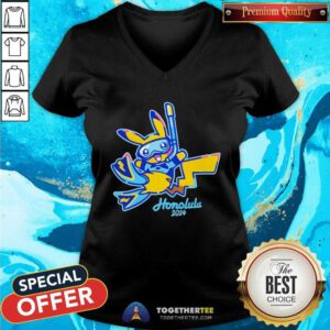 Top Pokemon Go Honolulu Hawaii 2024 Worlds V-neck