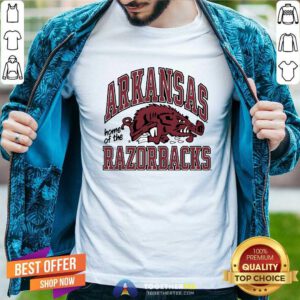 Top University Of Arkansas Vault Slobbering Hog T-Shirt