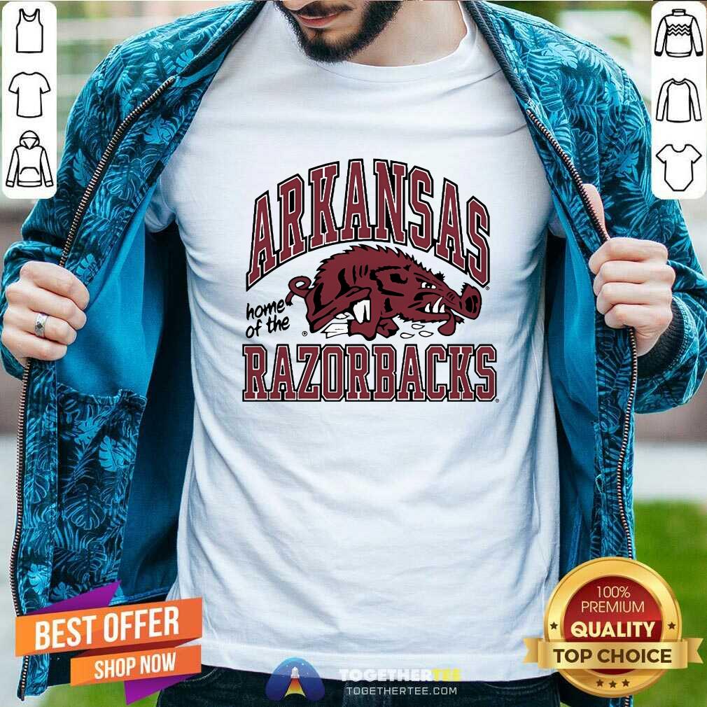 Top University Of Arkansas Vault Slobbering Hog T-Shirt