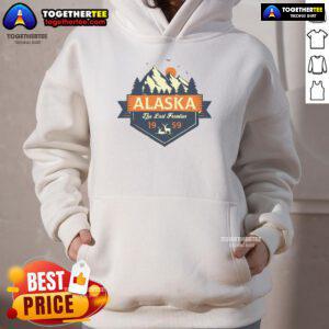 Premium Last Frontier Retro Alaska 1959 Hoodie featuring vintage design and cozy fabric, perfect for style and warmth.