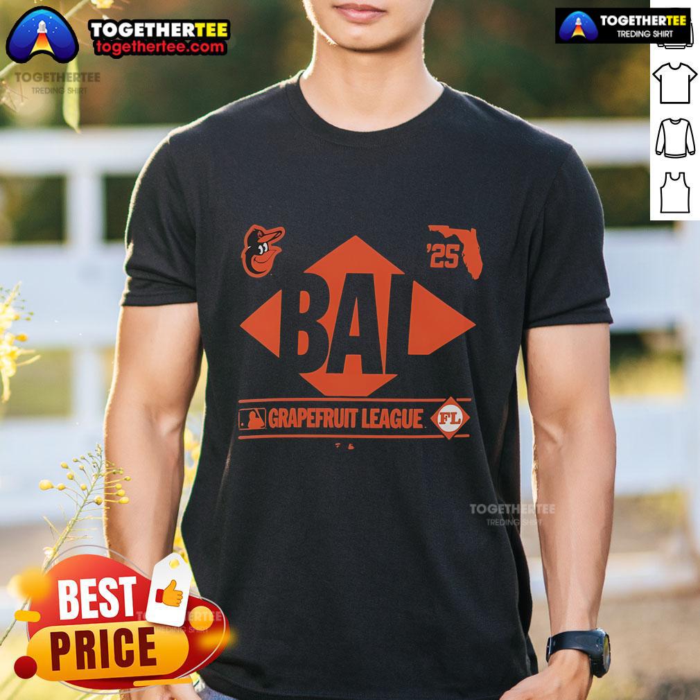 Top Baltimore Orioles 2025 Spring Training Grapefruit League T-Shirt featuring team logo and vibrant colors.