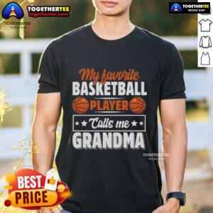 Alt Text: Top My Favorite Basketball Player Calls Me Grandma Mothers Day T-Shirt featuring a stylish design for basketball fans.