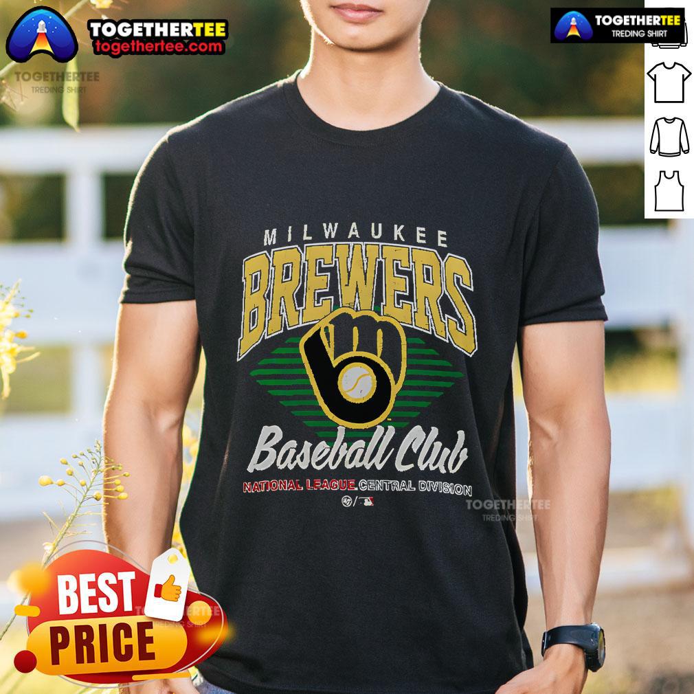 Official Milwaukee Brewers Baseball Club T-Shirt featuring the National League Central Division logo in team colors.