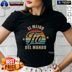 Vintage retro ladies tee featuring 'Top El Mejor Tio Del Mundo' design, perfect for stylish gifts for uncles.