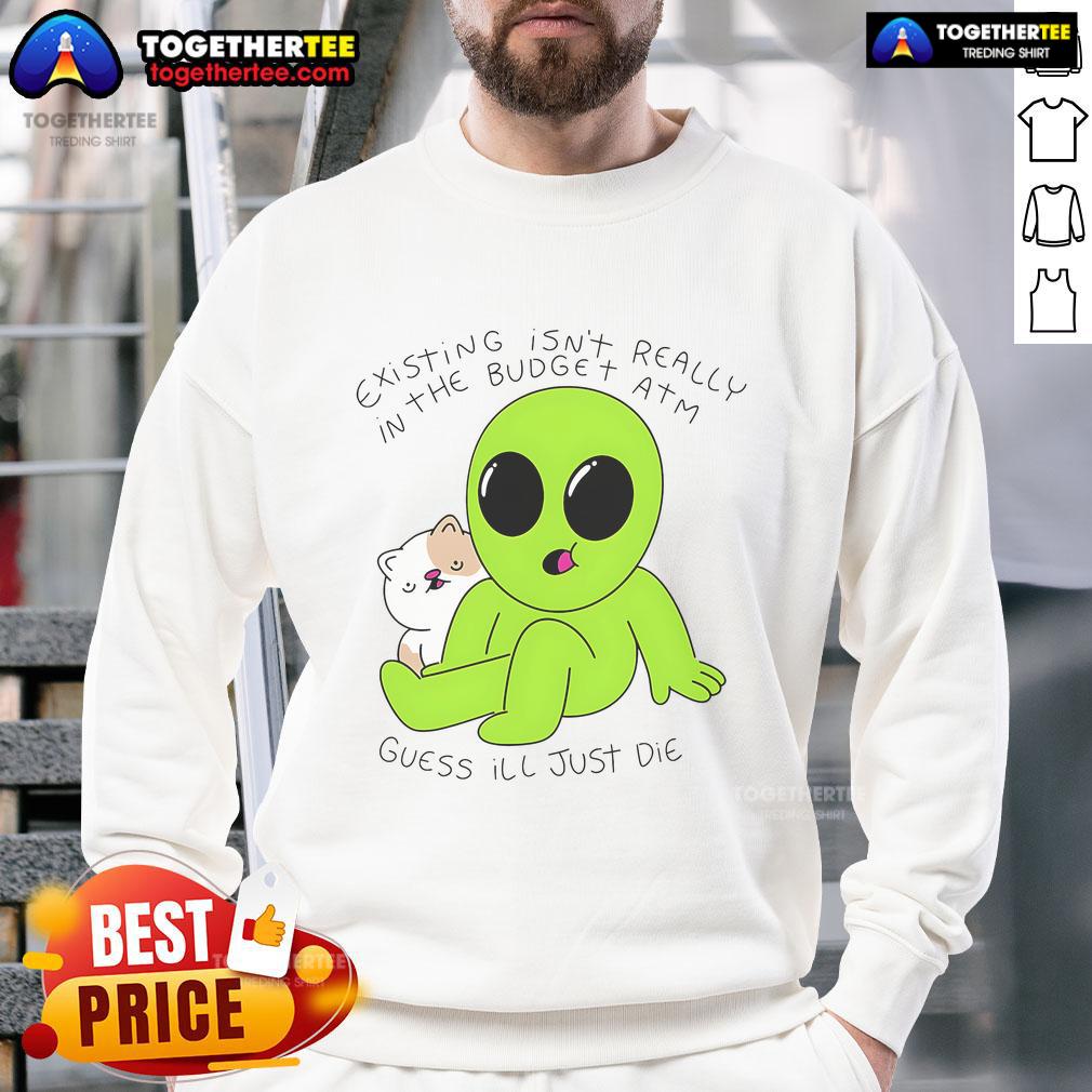 Cozy 'Good Alien and Cat' sweatshirt featuring a playful design, perfect for casual wear and alien enthusiasts.