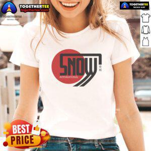 Official Snow International Delta Magna Ladies Tee in stylish design, perfect for winter fashion and outdoor activities.