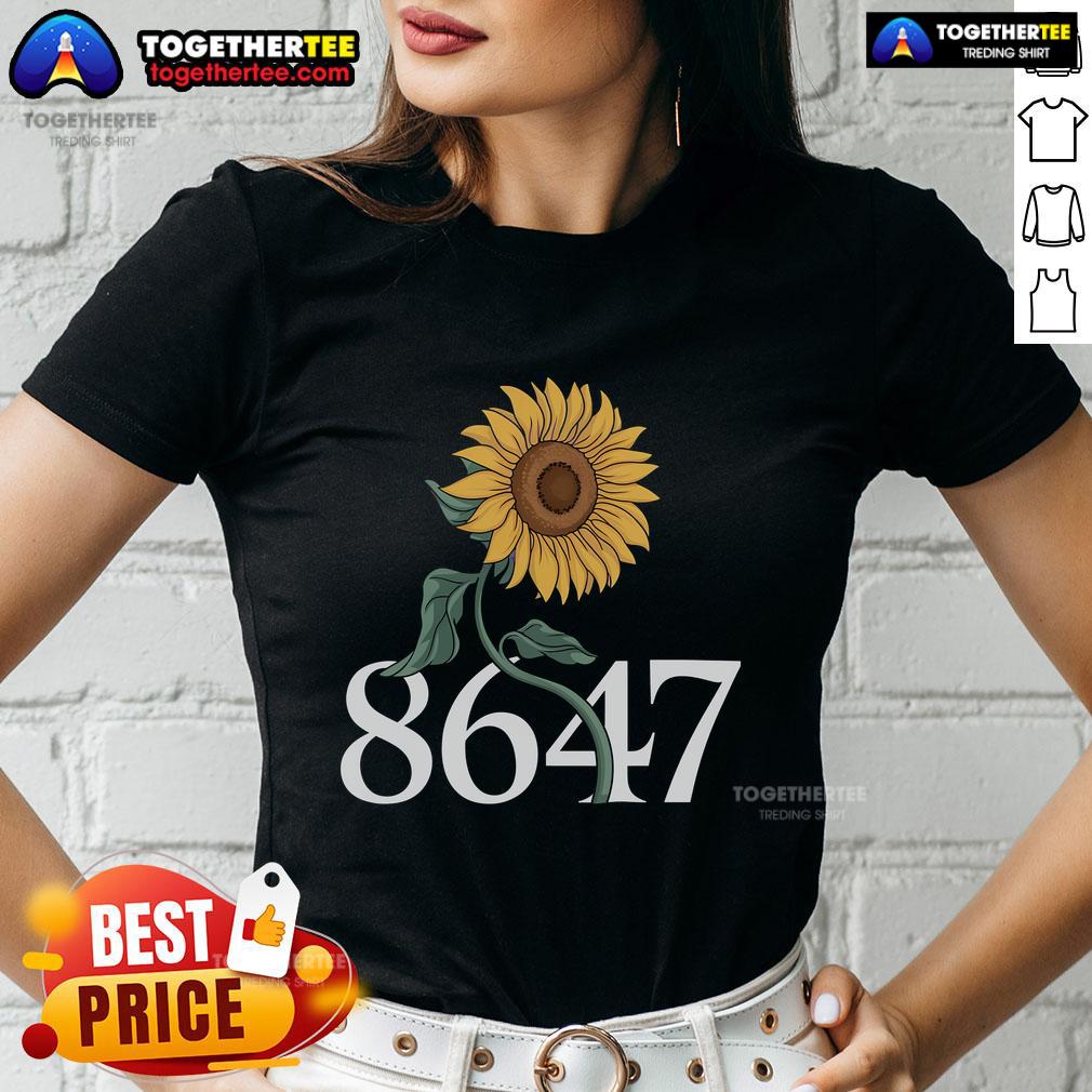 Floral ladies tee featuring a vibrant sunflower design, perfect for summer fashion and casual outfits.