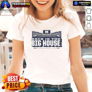 Official Michigan 2021 Throwback Season Winning Streak Ladies Tee featuring team colors and logo, perfect for fans.
