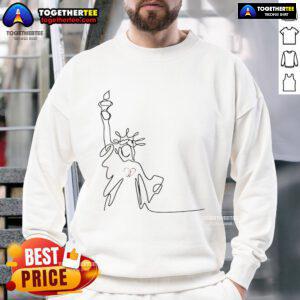 Stylish sweatshirt featuring a nice drawing of the Statue of Liberty, perfect for casual wear and art lovers.