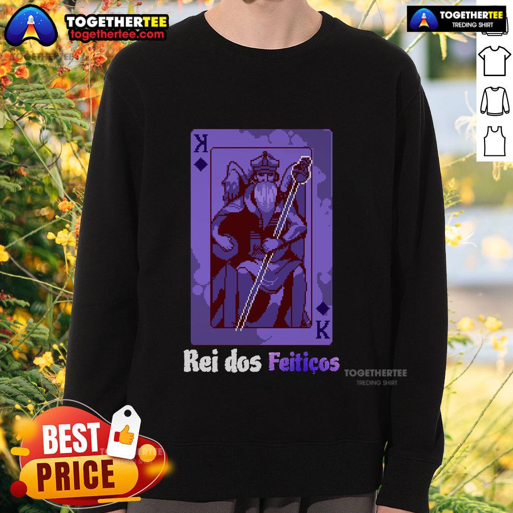Cozy Official Rei Dos Feiticos King Of Spells Sweatshirt featuring magical designs for spell enthusiasts.