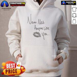 Pretty Ella Langley Never Met Anyone Like You hoodie in cozy style, perfect for casual outfits and expressing individuality.
