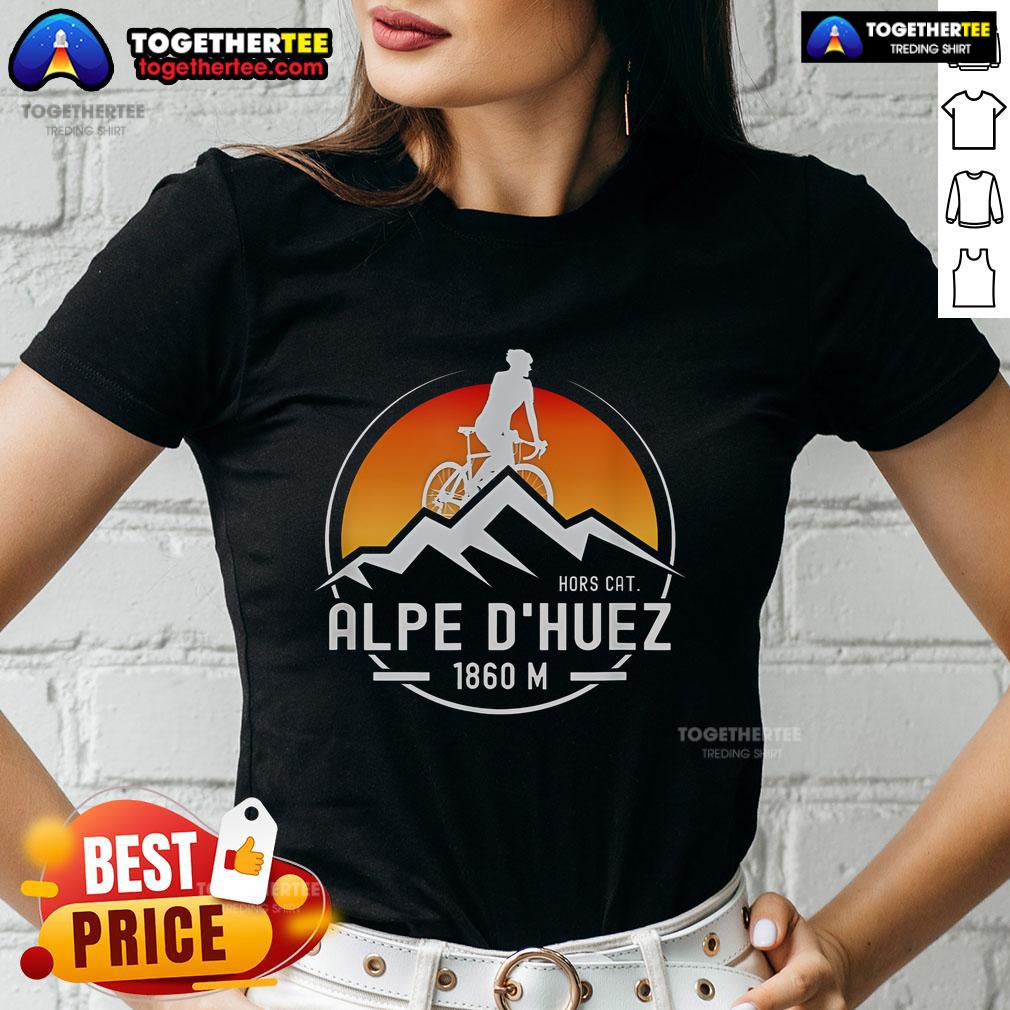 Pretty Horse Cat Alpe d'Huez 1860M cycling ladies tee featuring a vibrant design for cycling enthusiasts.