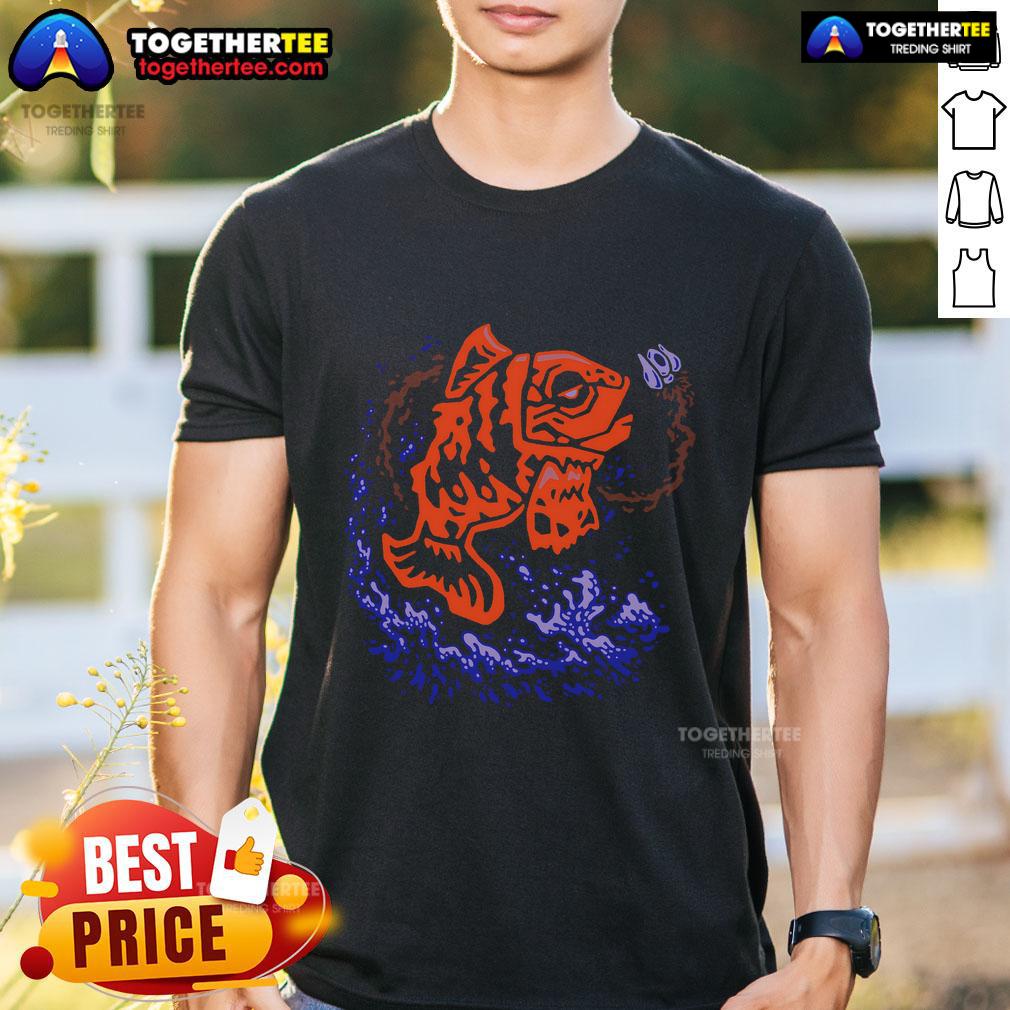 Top Fish Fear Me T-Shirt featuring a bold graphic design of a fish and playful text, perfect for fishing enthusiasts.