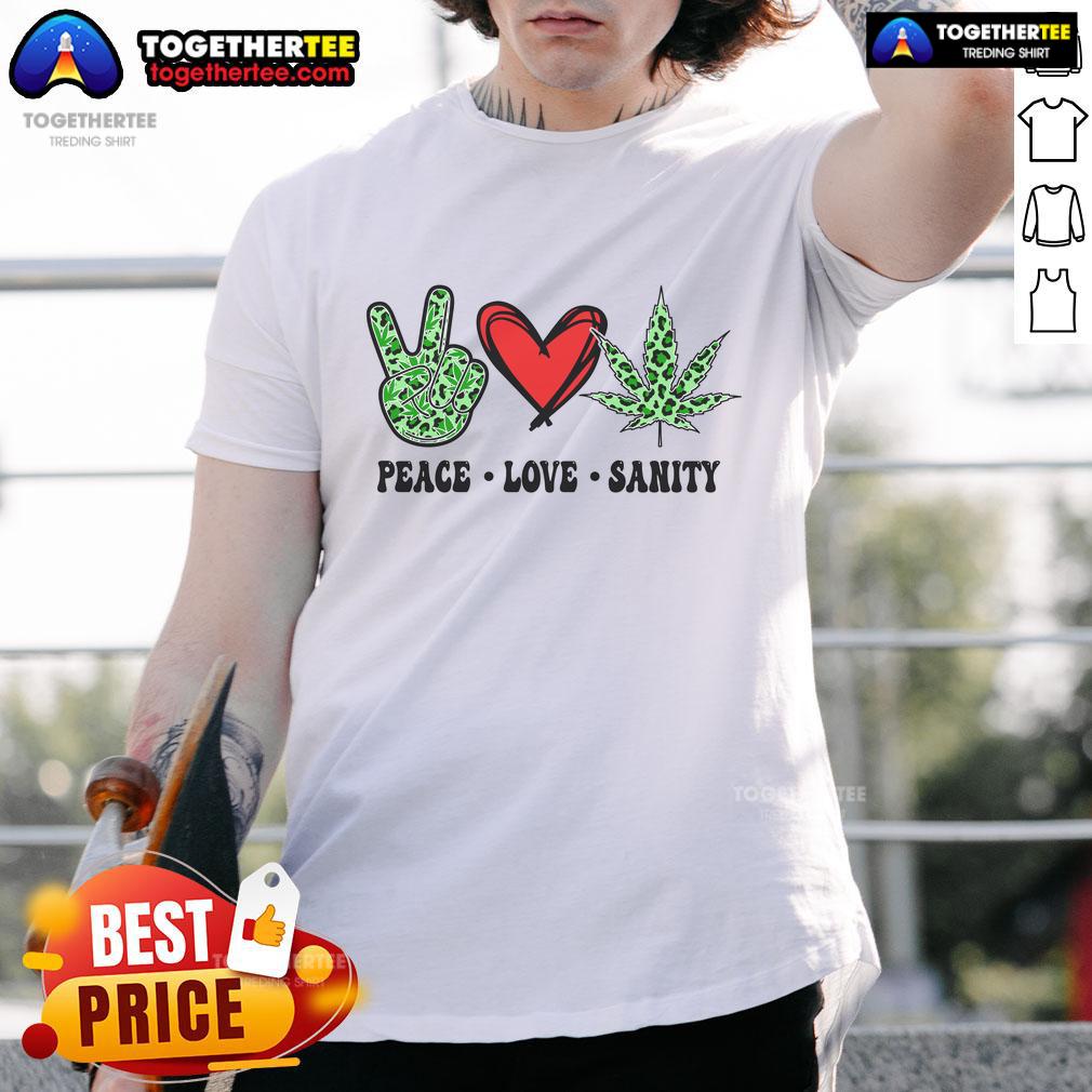 Official Peace Love Sanaty T-Shirt featuring a vibrant design and comfortable fit for casual wear.