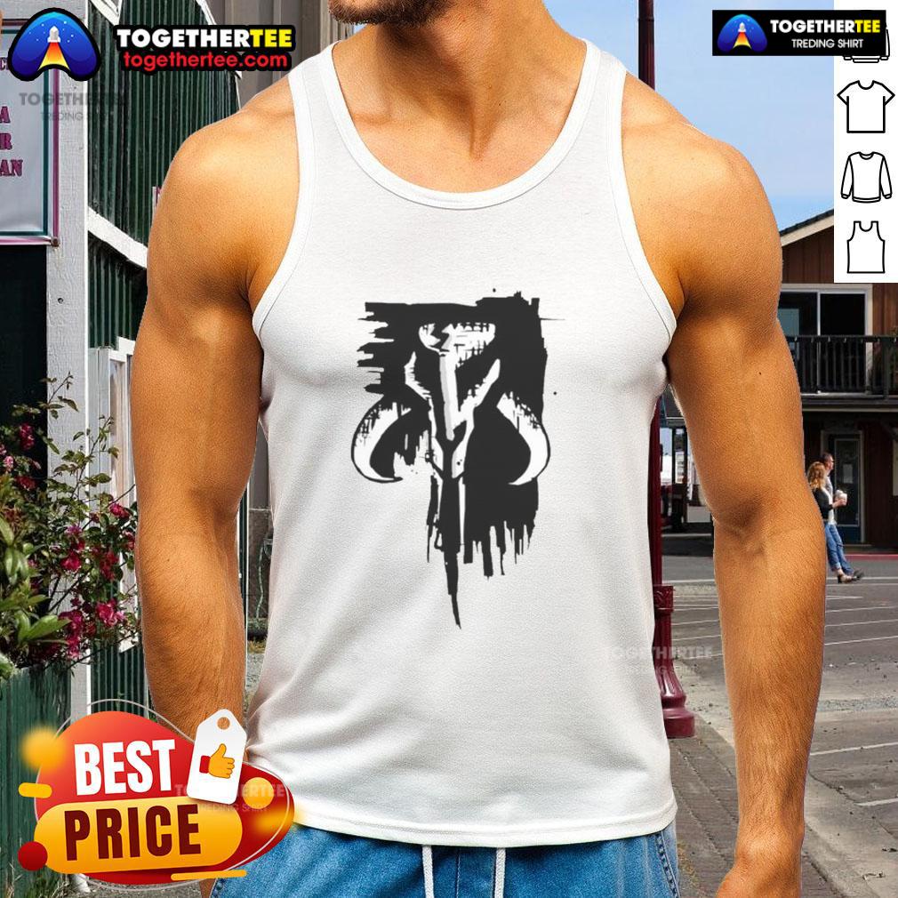 Premium Grunge Mandalorian Mythosaur Skull Symbol Tank Top featuring a bold graphic design and comfortable fit.