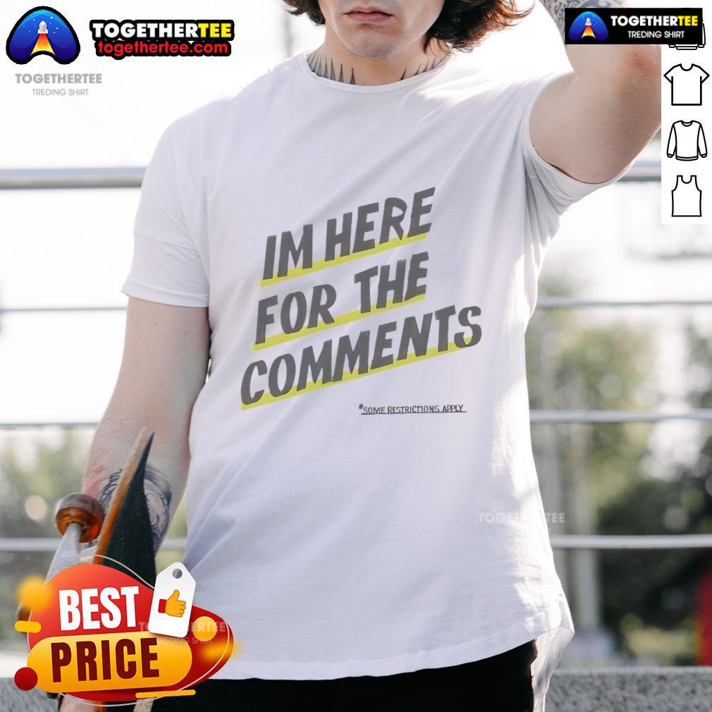 Top Paper Plane design on 'I'M Here For The Comments' T-Shirt, perfect for social media enthusiasts and casual wear.