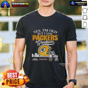 Alt Text: Original Yes Im Old But I Saw Green Bay Packers Greatness T-Shirt featuring Super Bowl helmet and skyline design.