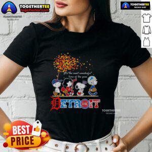 Premium Snoopy and Friends Detroit autumn ladies tee featuring whimsical holiday design, perfect for festive celebrations.