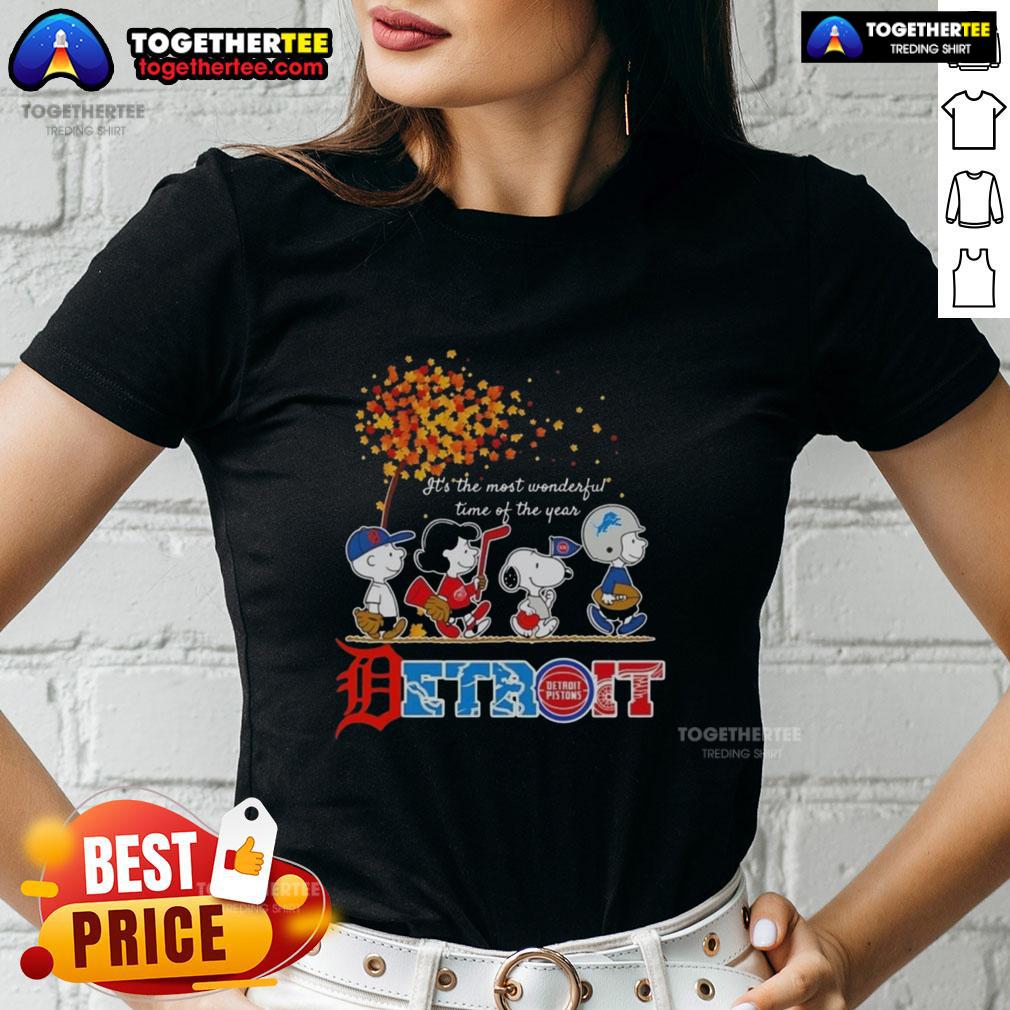 Premium Snoopy and Friends Detroit autumn ladies tee featuring whimsical holiday design, perfect for festive celebrations.