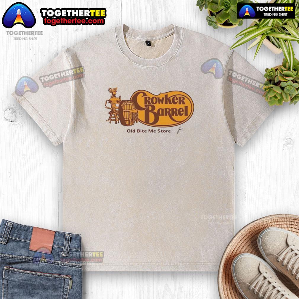 Top Crowker Barrel The Old Bite Me Store washed t-shirt featuring a trendy design for casual wear.