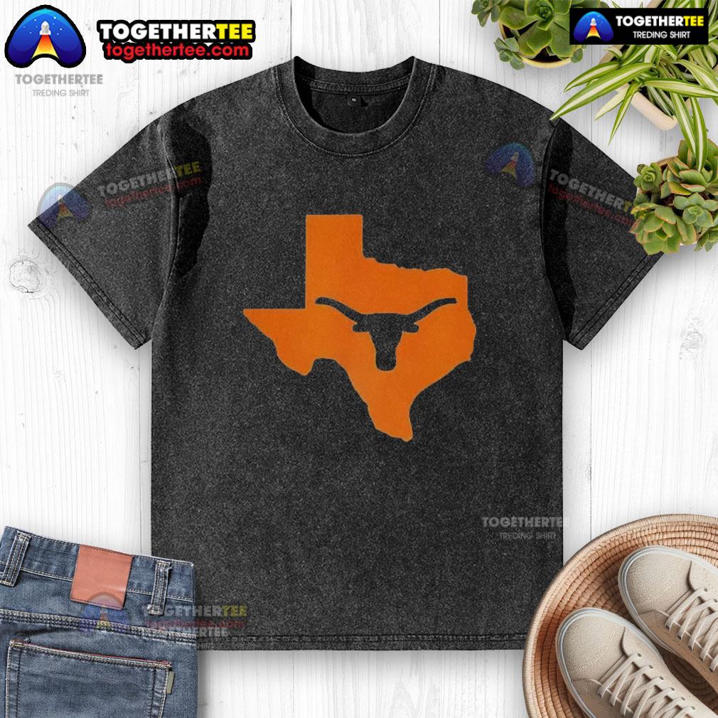 Alt Text: Awesome I'm Horny Texas Longhorns washed t-shirt in vibrant colors, perfect for fans and casual wear.