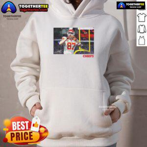 Alt Text: Awesome Travis Kelce Kansas City Chiefs football heart signature hoodie showcasing team pride and style.