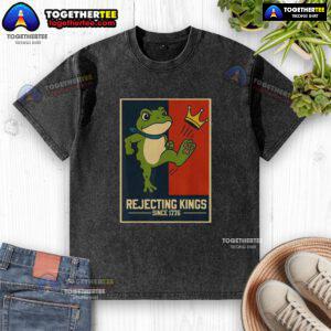 Original Rejecting Kings Since 1776 Portland Frog Washed T-Shirt featuring a unique design and vibrant colors.