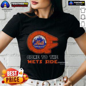 Alt Text: Happy Star Wars New York Mets Side Ladies Tee featuring a fun design for fans of baseball and the Star Wars franchise.