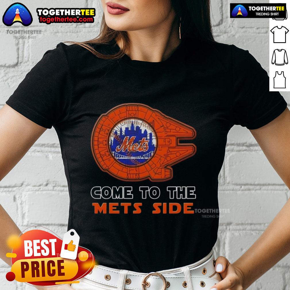 Alt Text: Happy Star Wars New York Mets Side Ladies Tee featuring a fun design for fans of baseball and the Star Wars franchise.