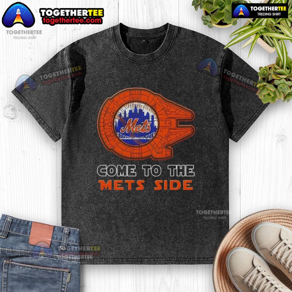 Happy Star Wars New York Mets side-washed t-shirt featuring vibrant graphics and a relaxed fit for fans.
