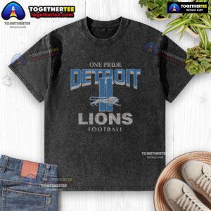 Alt Text: Awesome Detroit Lions historic head-on washed t-shirt showcasing team pride and vintage style in blue and white.