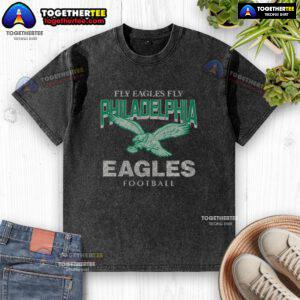 Awesome Philadelphia Eagles Historic Head-On Washed T-Shirt featuring team logo and vintage design for fans.