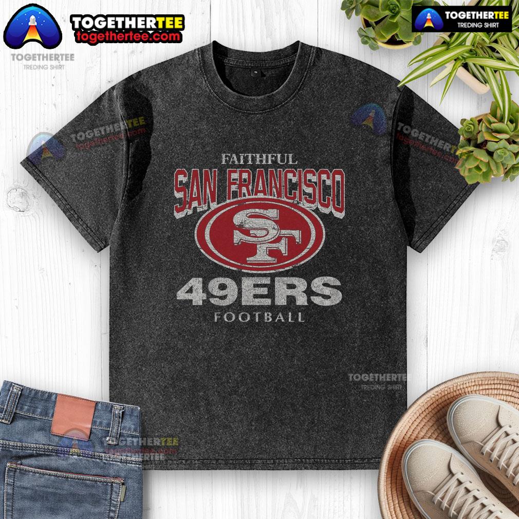 Alt Text: Awesome San Francisco 49ers Head-On Washed T-Shirt featuring vibrant team graphics and a comfortable fit.
